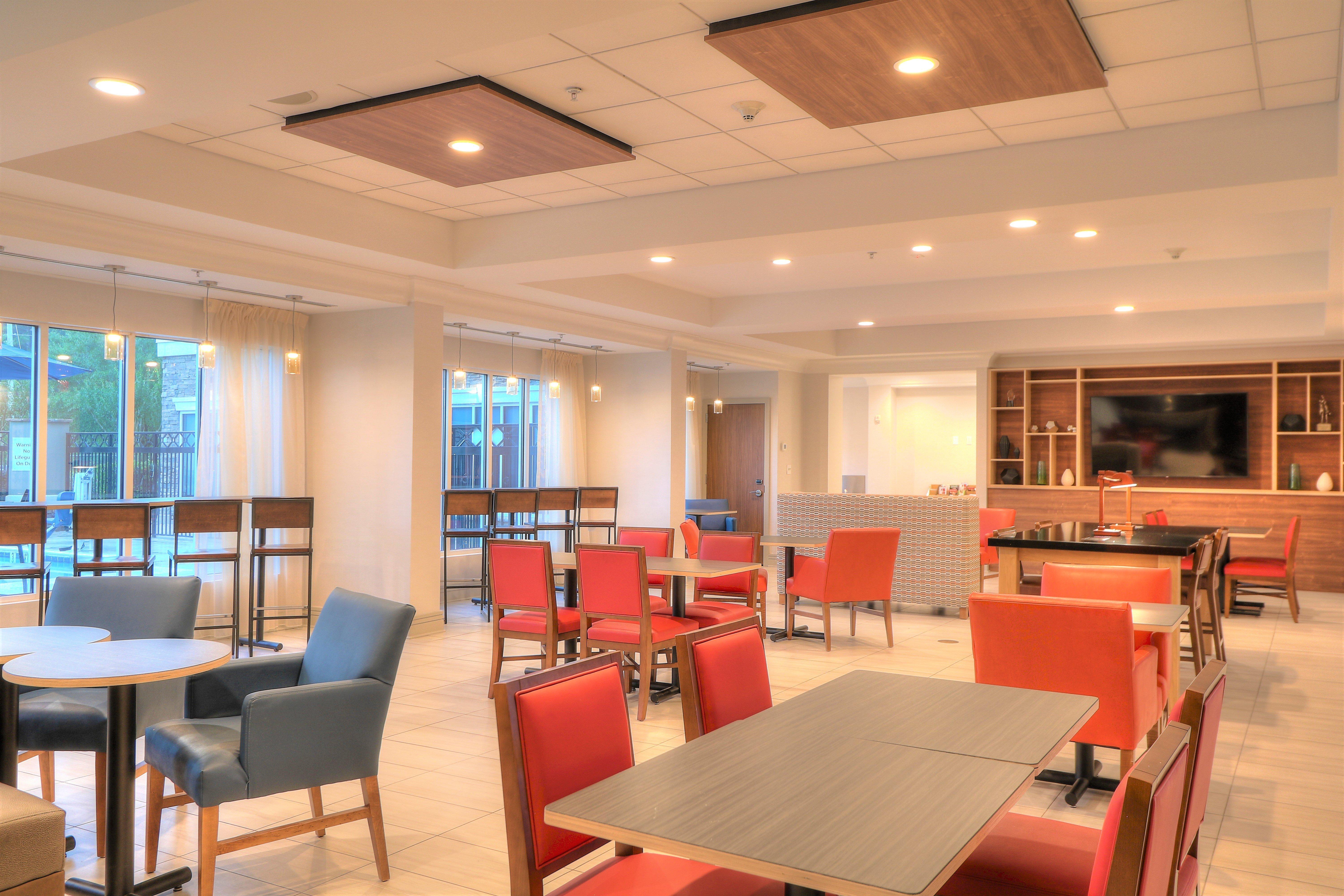 Holiday Inn Express Hotel & Suites Mobile Saraland By Ihg Exterior photo